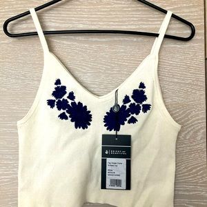 Crop tank top with embroidery